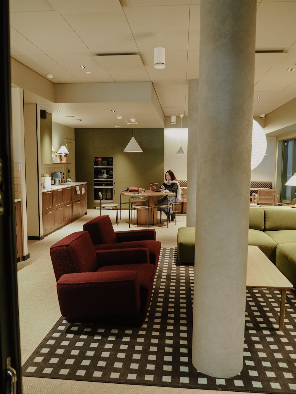 Co-working space at Bob W Kaarti, apart hotel in Helsinki